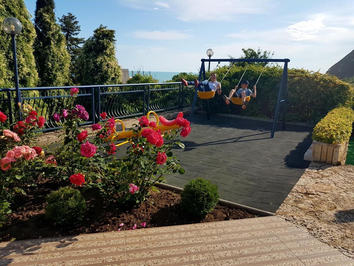 קברנה Family Hotel Venera מראה חיצוני תמונה