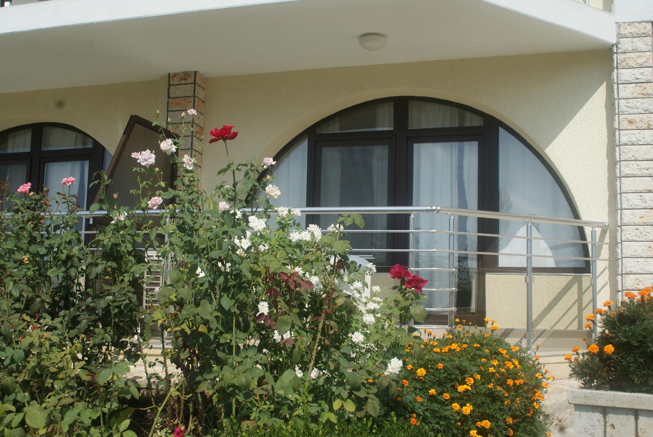 קברנה Family Hotel Venera מראה חיצוני תמונה